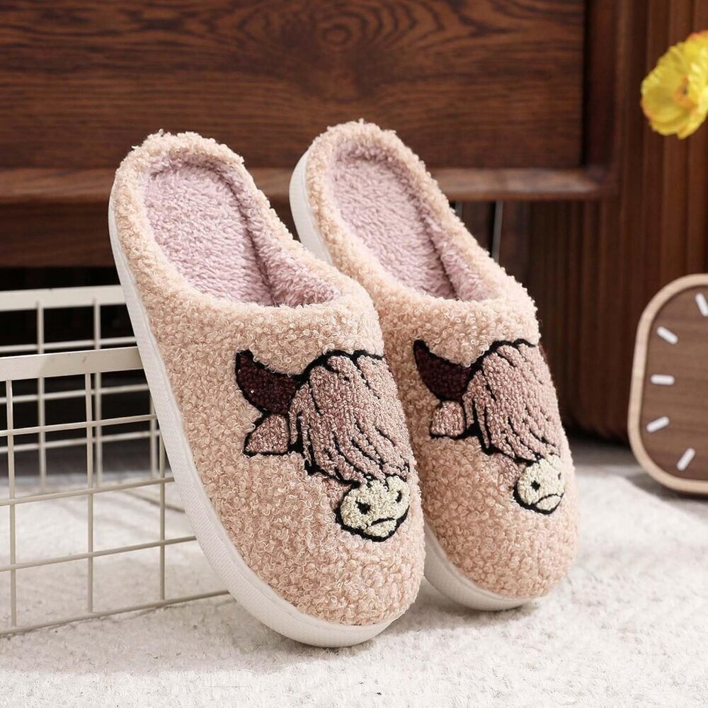 Women’s Highland Cow Slippers Plush Indoor Non Slip Warm Home Shoes - Picture 3 of 7